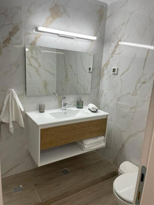 Dc Apartments - 2 Bedrooms Near The Beach Ελάτ Εξωτερικό φωτογραφία